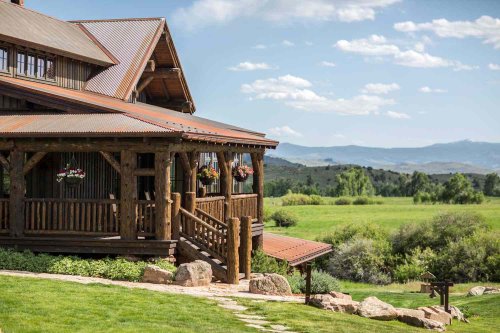 This Luxury Dude Ranch Is the Best Resort in the U.S.