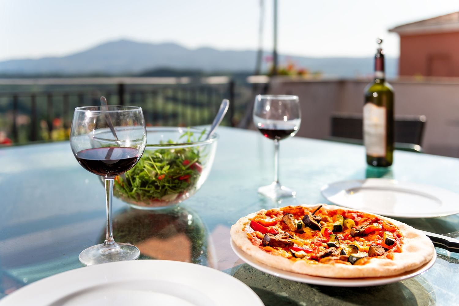 How to Choose the Perfect Wine for Your Pizza, According to Expert Sommeliers