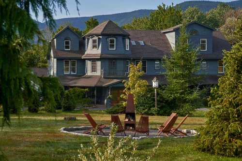 11 Beautiful Hotels in New York's Catskills and Hudson Valley That Our Editors Love