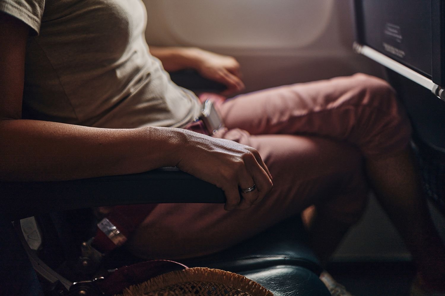 How to Get Over Your Fear of Flying, According to Experts