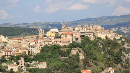 Italy’s Castropignano Village Is Selling Houses At Just INR 85!
