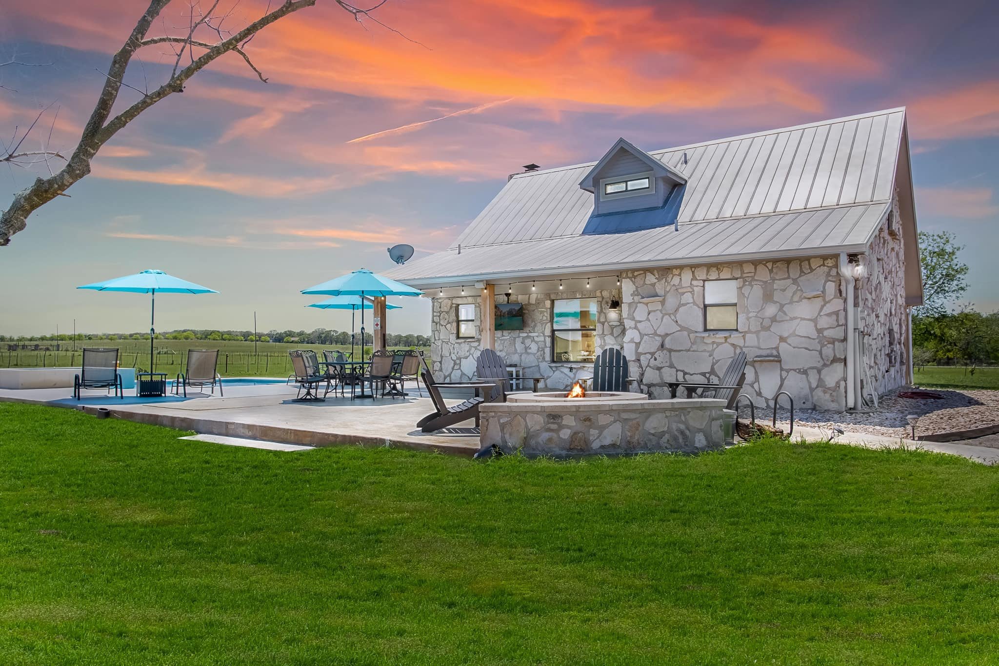 Hibernate In Texas: 16 Vacation Rentals Perfect For Snowbirds