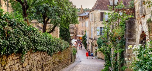 Sarlat-La-Caneda: How To Spend A Perfect Day In This Medieval French Village