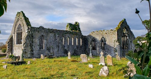 9 Reasons You'll Fall In Love With This 13th-Century Walled Irish Town