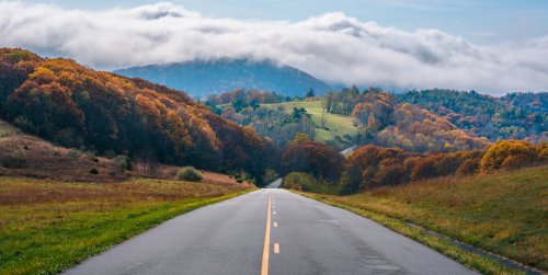 The Most Scenic Spots To Enjoy Fall Foliage In North Carolina