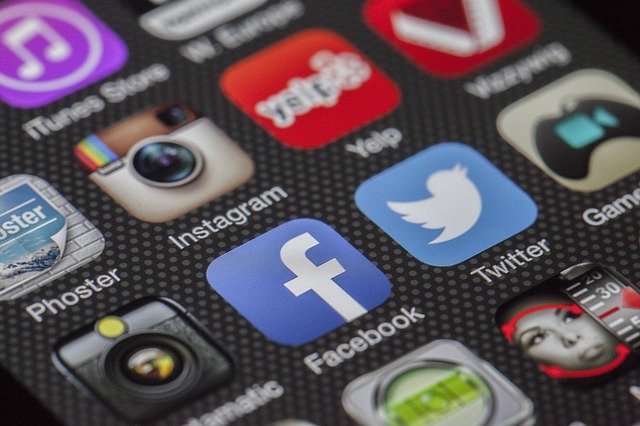 4 Must-Have Travel Apps And How They Work