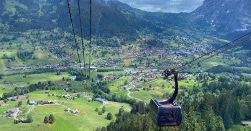 5 Beautiful Gondola Rides To Experience In The Swiss Alps