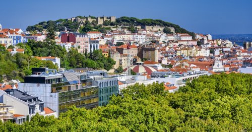 Porto vs Lisbon: 8 Key Differences To Know