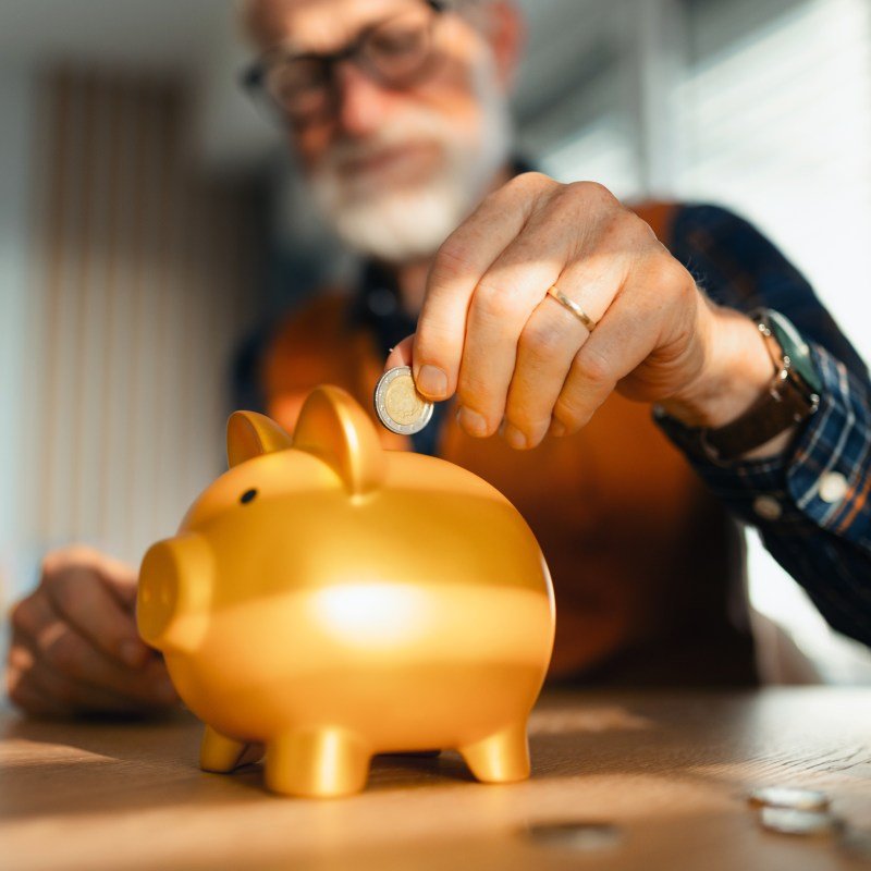 Make 2025 Your Year of Budget Travel With These 7 Expert Tips