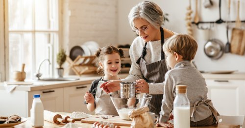 14 Budget-Friendly Ways To Entertain Your Elementary-Aged Grandkids According To A Retired Teacher