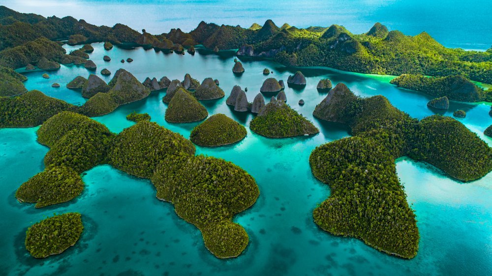 7 Of The Most Stunning Coastlines In The World
