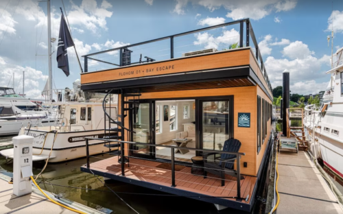 13 Houseboats You Can Rent On Vrbo