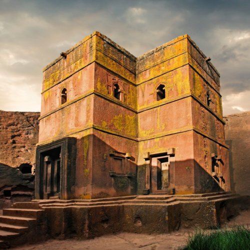 3 of the World’s Most Stunning Structures That Are Carved from Rock