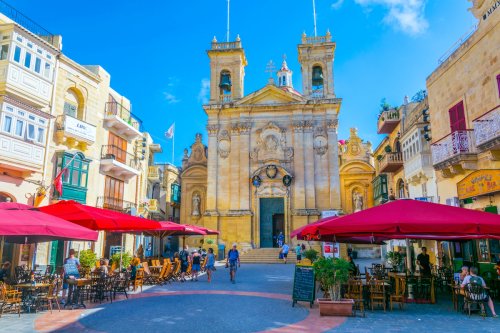 12 Reasons This Lesser-Known Malta Town Will Transport You To 1950s Italy