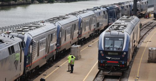 New Speeds On Amtrak Trains Will Get You From Chicago To St. Louis ...