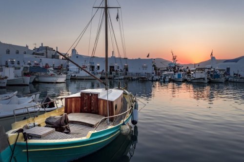 Was die griechische Insel Paros in der Ägäis so besonders macht