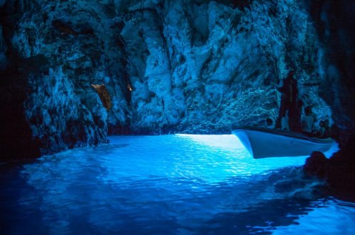 Die Blaue Grotte von Biševo – Kroatiens einzigartiges Naturwunder