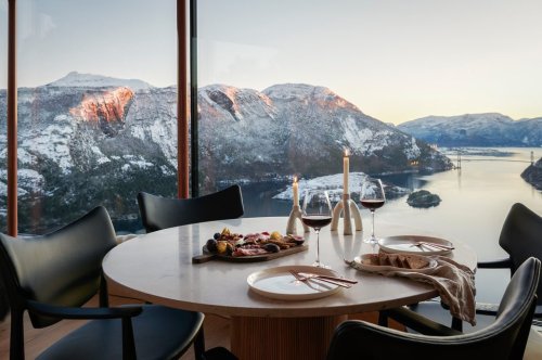 Diese Luxus-Unterkünfte scheinen über einem norwegischen Fjord zu schweben