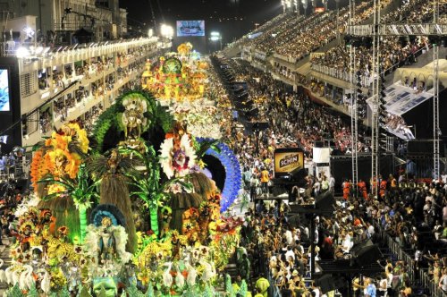 Umzug der Sambaschulen beim Karneval in Rio verschoben