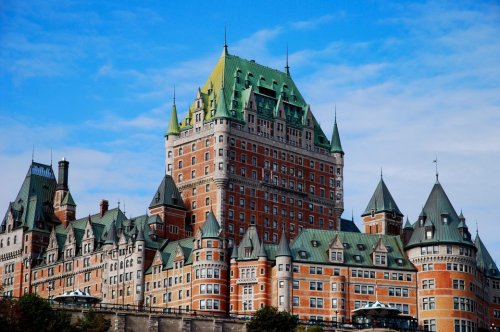Kanadas gigantisches Hotel, das wie ein Schloss aussieht