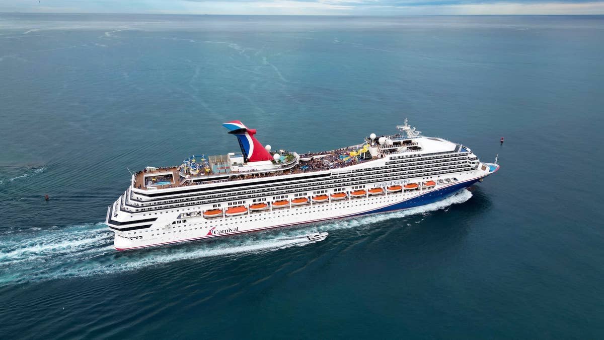 Carnival responds to viral buffet fork foot-scratching video