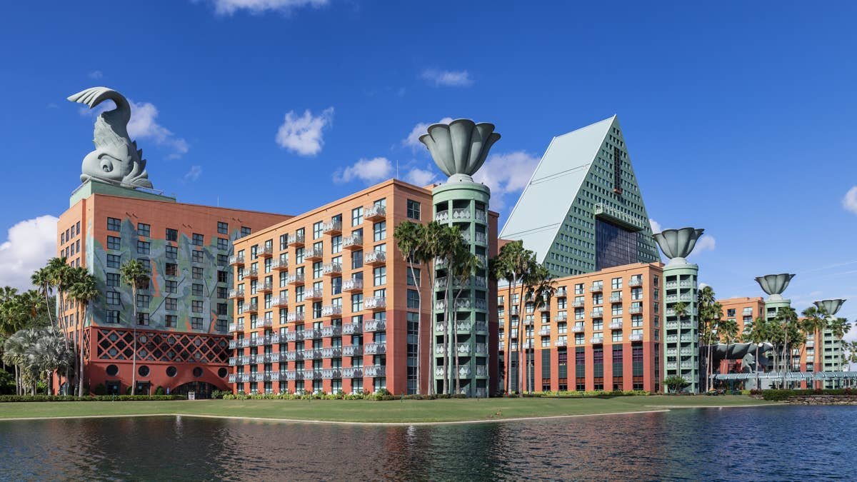 Travelers Can Save $250 a Night at Disney World With This Move