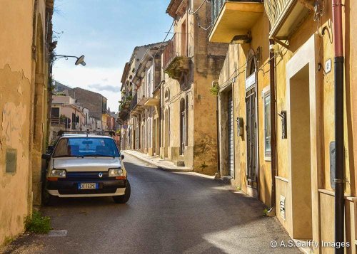 Visiting Sicily By Car – the Thrills and Challenges of Driving in Sicily