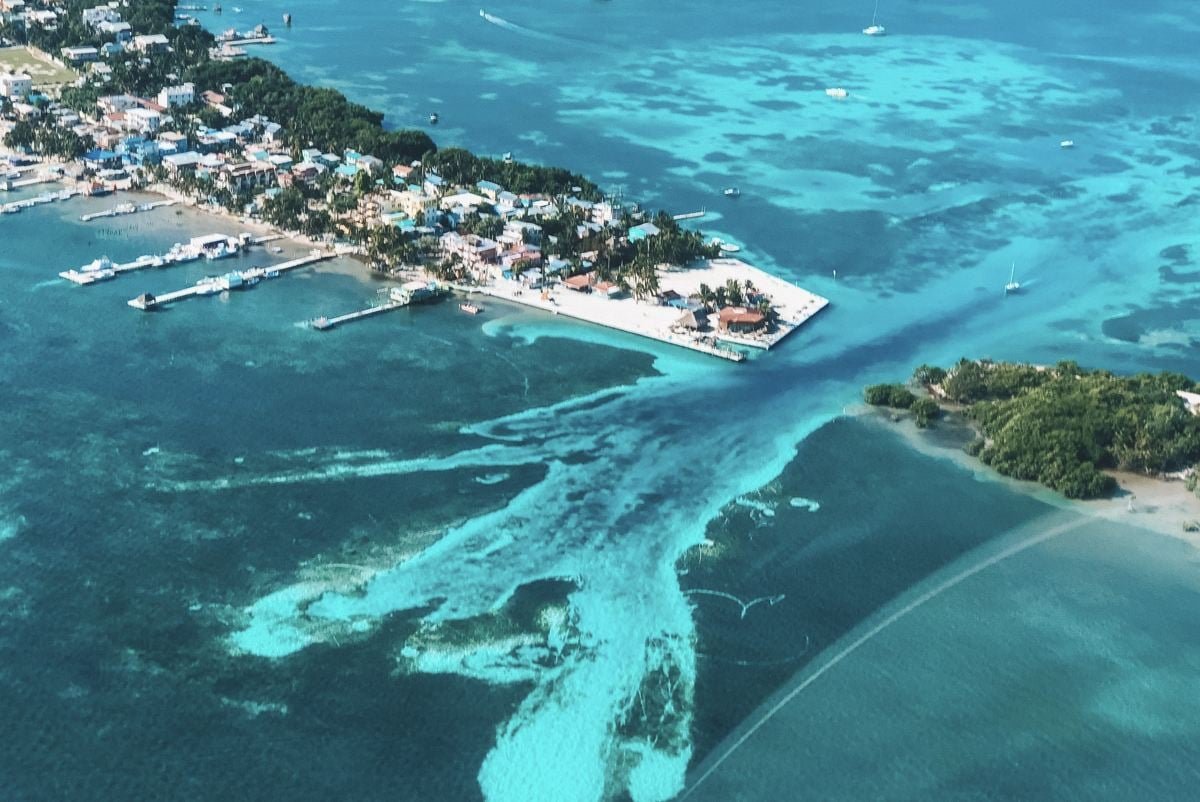 This English-Speaking Caribbean Island Has 82°F Winters, No Cars, And $15 Lobster Dinners