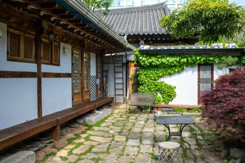 In This Korean City You Can Stay in Traditional Wooden Homes