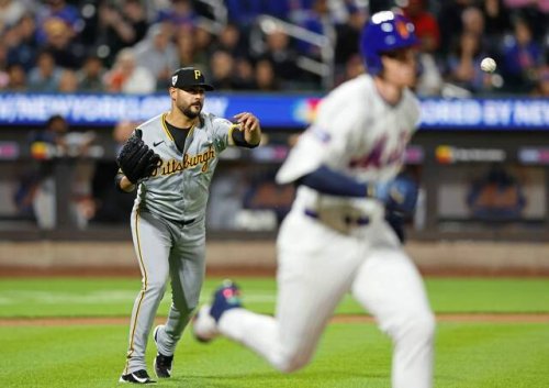 Aroldis Chapman ejected after giving up 3 runs in 8th inning as Mets rally past Pirates