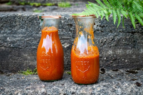 Rhabarberketchup selber machen – fruchtig, würzig & perfekt zum Grillen!