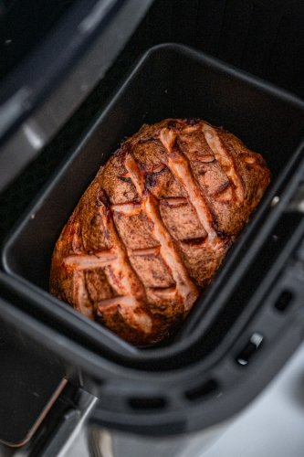 Fleischkäse in der Heissluftfritteuse backen – saftig, schnell, lecker!