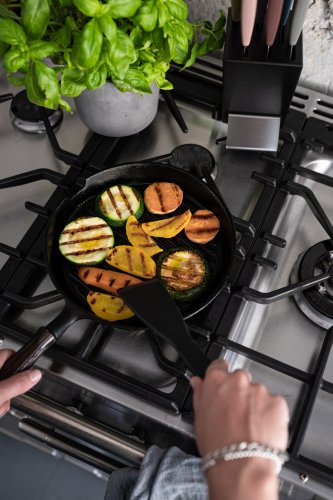 Leckeres Grillgemüse - so gelingt dir gegrilltes Gemüse perfekt im Ofen, der Grillpfanne & auf dem Grill! - trickytine