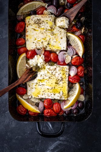 Leckerer Feta aus dem Ofen, schmeckt wie ein Urlaub in Griechenland! - trickytine