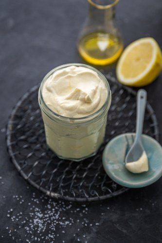 Vegane Mayonnaise einfach selber machen - so schnell geht's in 5 Schritten! - trickytine