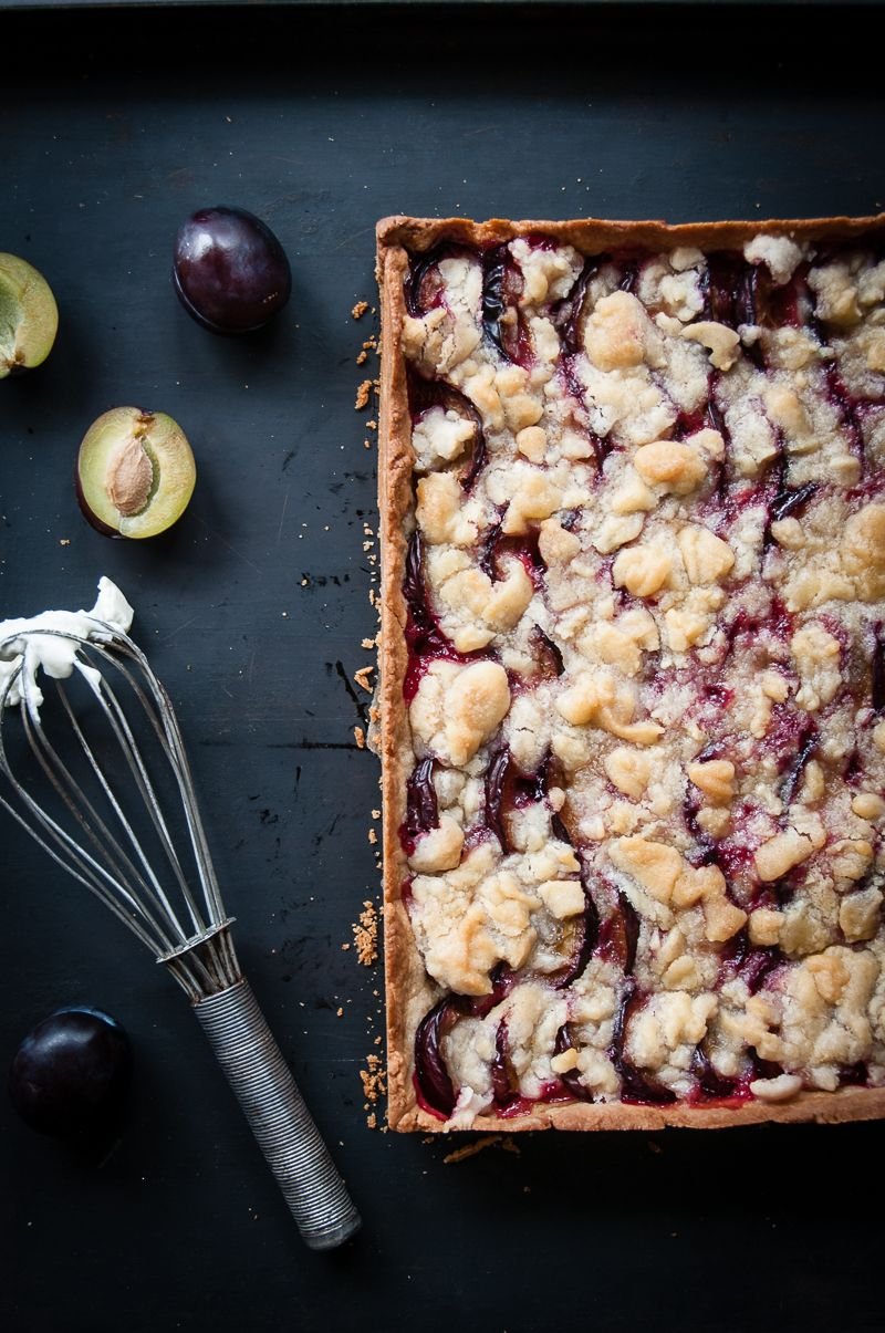 Zwetschgenkuchen mit Zimtstreuseln - we call it a Klassiker! - trickytine