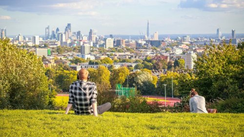 A local’s guide to London’s upscale eats, green spaces, and more