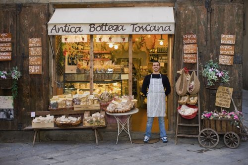 Everything You Should Eat In the Tuscany Region of Italy