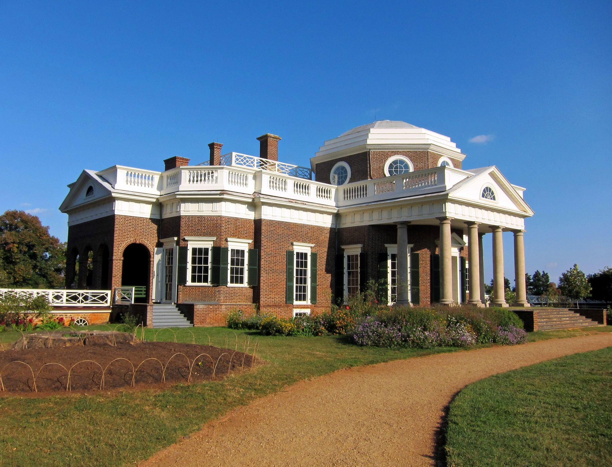 A Complete Guide to Monticello: The Historic Home of Thomas Jefferson