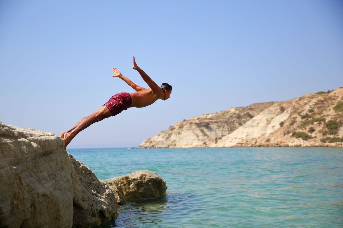 The 10 Best Places to Go Cliff Diving in the United States