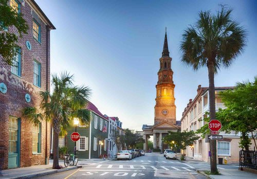 Nightlife in Charleston: Best Bars, Clubs, & More