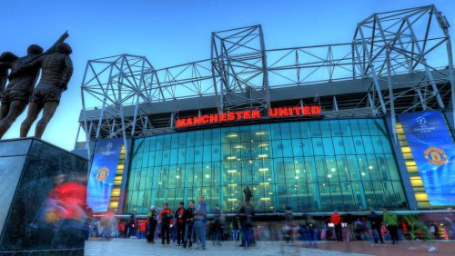 Manchester United encaminha pedido para ter setor com torcedores de pé no Old Trafford