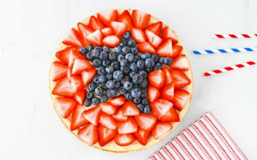 4th of July Cheesecake with Strawberries and Blueberries