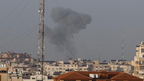 Air Strikes Hit Gaza After Israeli Police Raid Al Aqsa Mosque Flipboard