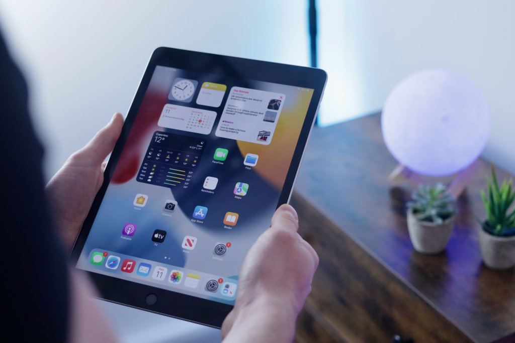 The Best Black Friday 2023 Mobile Deals
 - cover