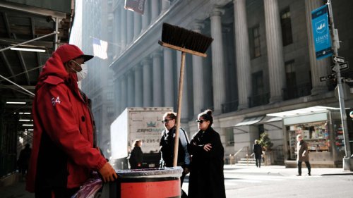 If Minimum Wage Kept Up With Wall Street Bonuses, It Would Be $61.75 an Hour