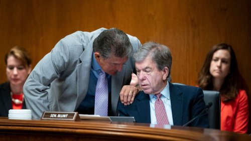 Leaked Call Reveals Manchin Colluding With Wall Street to Preserve Filibuster