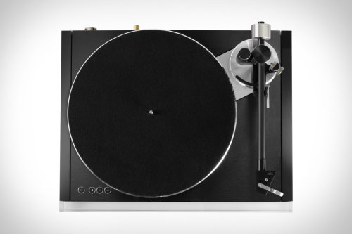Uncrate — Naim Solstice Special Edition Turntable