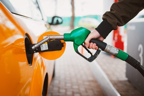 Carburants : le prix du Diesel continue de baisser plus vite que celui de l’essence