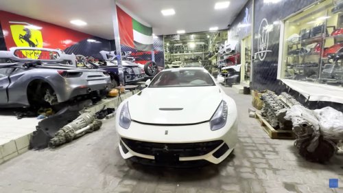 VIDEO - Un cimetière de Ferrari, Lamborghini et Rolls-Royce à Dubaï